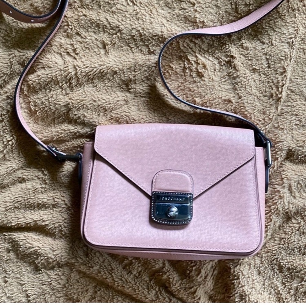 Like New! Longchamp Pink Crossbody Bag - Picture 3 of 6